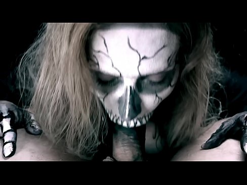 ❤️ Demoon meisie suig haan met haar swart mond en sluk cum. ❤️❌ Mooi pornografie op af.sexafinkarasskaz.ru ☑