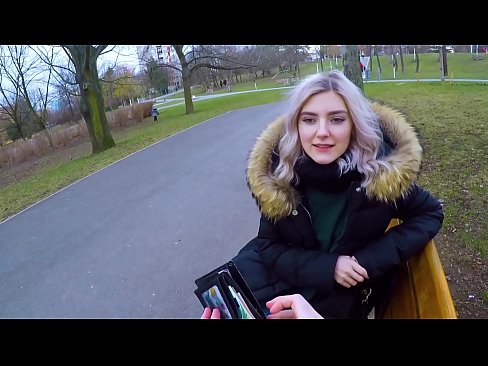 ❤️ Sluk 'n vreemdeling se warm kom vir geld - blowjob in the park deur Eva Elfie ❤️❌ Mooi pornografie op af.sexafinkarasskaz.ru ☑